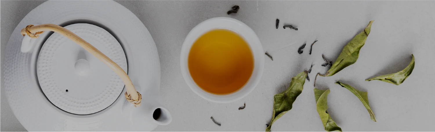 TÉ VERDE Y BLANCO